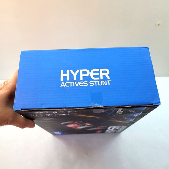 Remote Control Car Stunt Vehicle ELECTRIC BLUE 4WD, Multi directional Lights Up - Picture 10 of 10